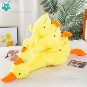 gấu bông vịt vàng nằm